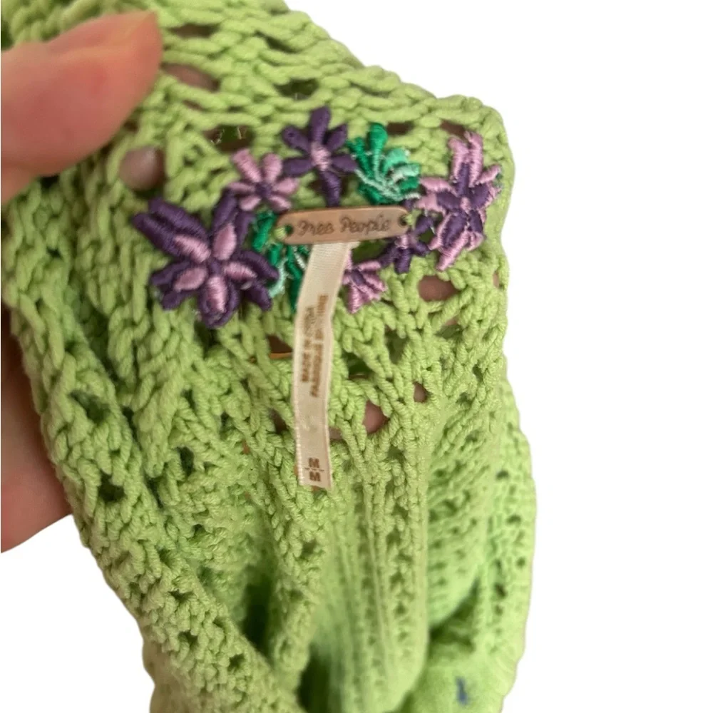 Green Crochet Women's Sweater - Picture 4 of 4